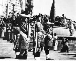 On February 28, 1948, first Battalion of the Somerset Light Infantry passed through the monument which denoted the end of British rule.